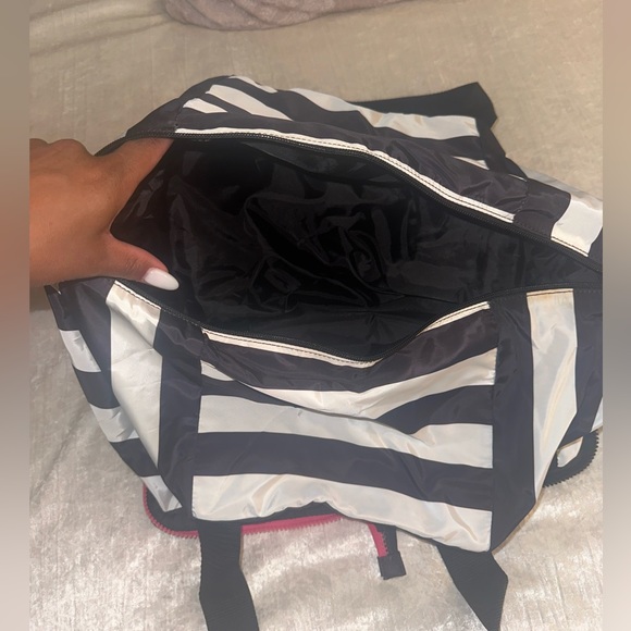 Foldable Duffle Bag - Picture 3 of 5